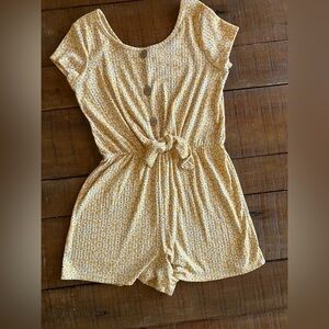 Jenna & Jessie adorable romper Girls size 10- buttery soft material! NWOT